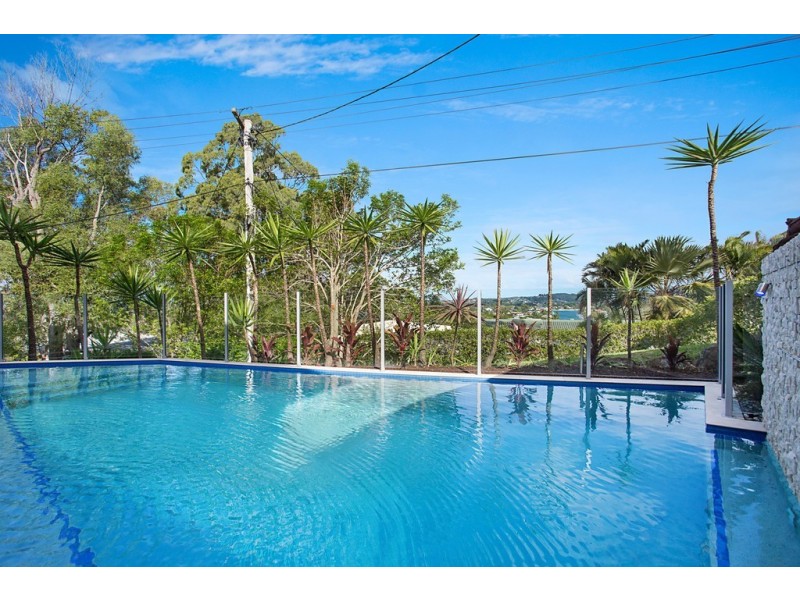 89 Ocean Parade, Burleigh Heads QLD 4220