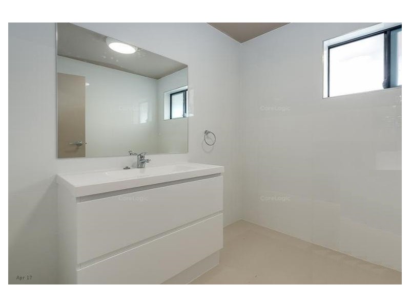 130 Ashmore Road, Benowa QLD 4217