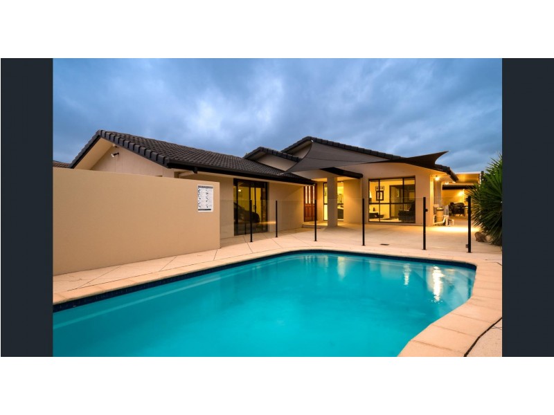 31 Walter Raleigh Crescent, Hollywell QLD 4216