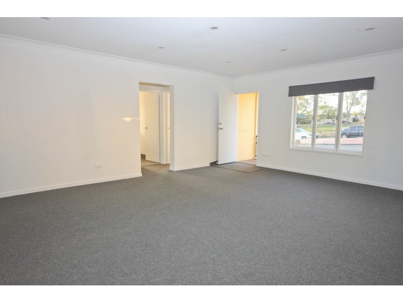 104 Smith Street, Southport QLD 4215