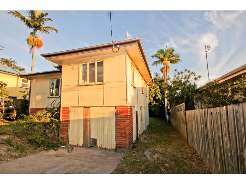 104 Smith Street, Southport QLD 4215