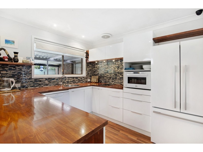 97 Oceanic Drive, Mermaid Waters QLD 4218