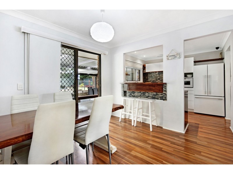 97 Oceanic Drive, Mermaid Waters QLD 4218