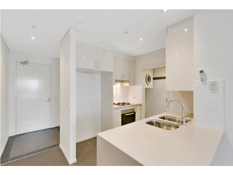 1101/2 Aqua Street, Southport QLD 4215