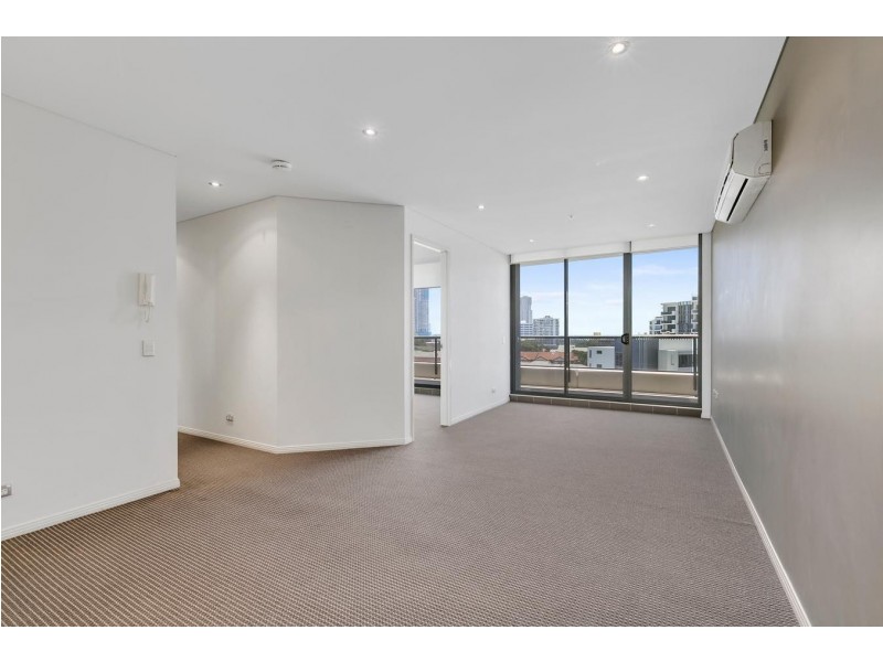 1101/2 Aqua Street, Southport QLD 4215