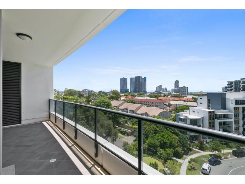 1101/2 Aqua Street, Southport QLD 4215