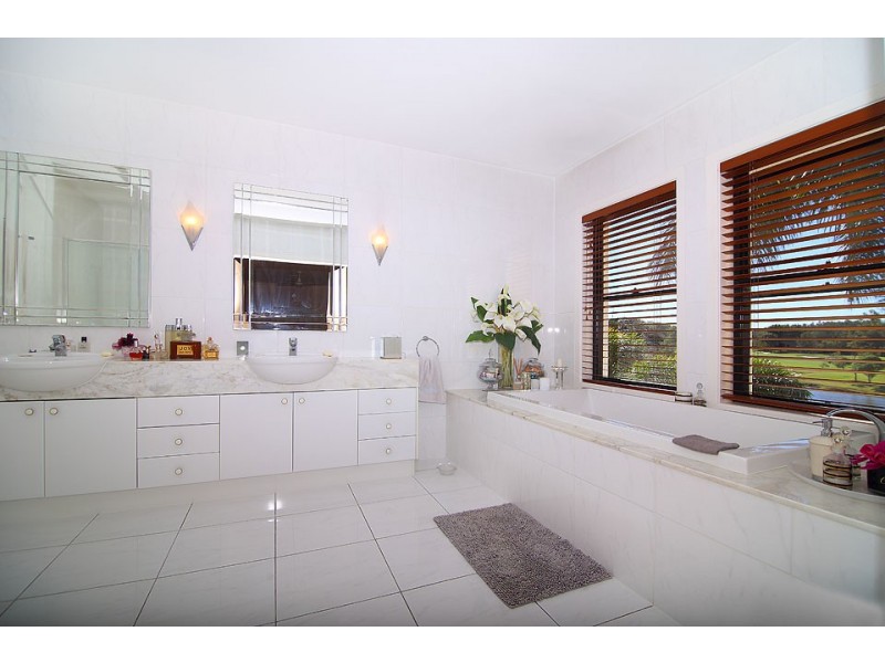 15 Nicklaus Court, Merrimac QLD 4226