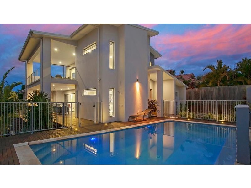 68 Sea Eagle Drive, Burleigh Waters QLD 4220