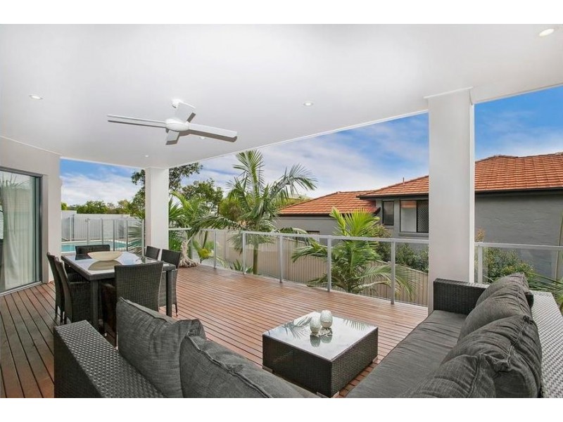 68 Sea Eagle Drive, Burleigh Waters QLD 4220