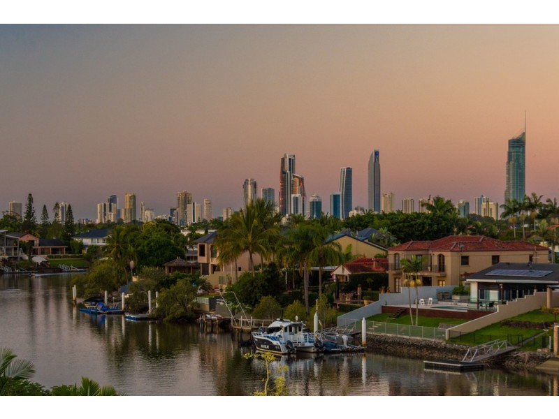 157 Sir Bruce Small Boulevard, Benowa Waters QLD 4217