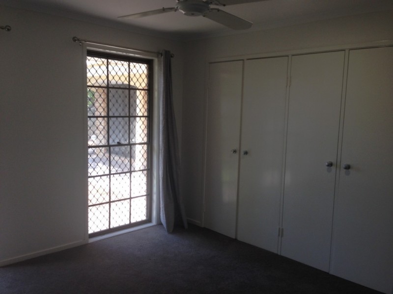 10 Barrier Reef Drive, Mermaid Waters QLD 4218