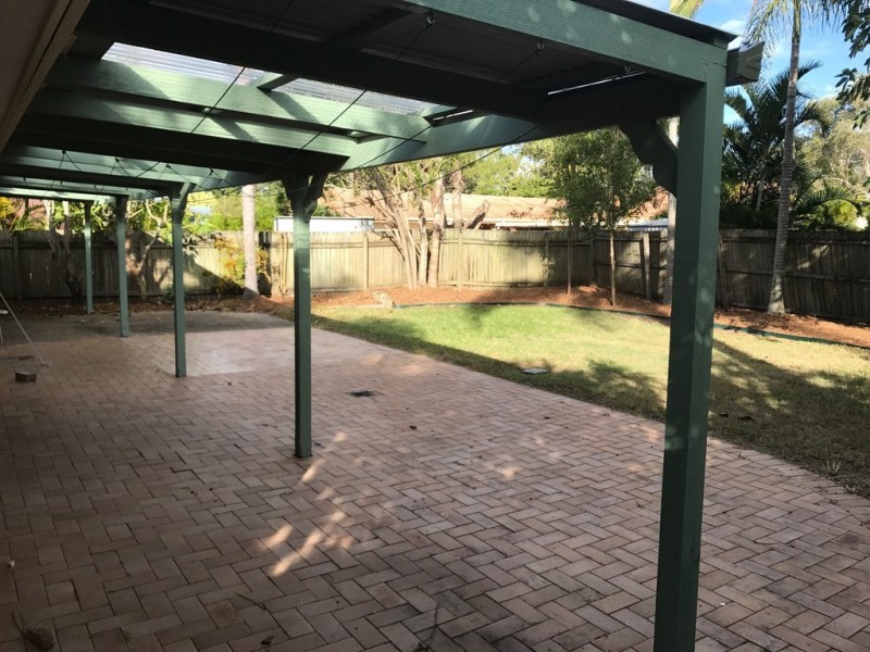 10 Barrier Reef Drive, Mermaid Waters QLD 4218