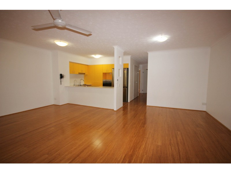 155/10 Alexandra Avenue, Mermaid Beach QLD 4218