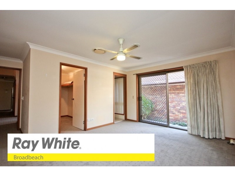 8 Wistaria Ave, Southport QLD 4215