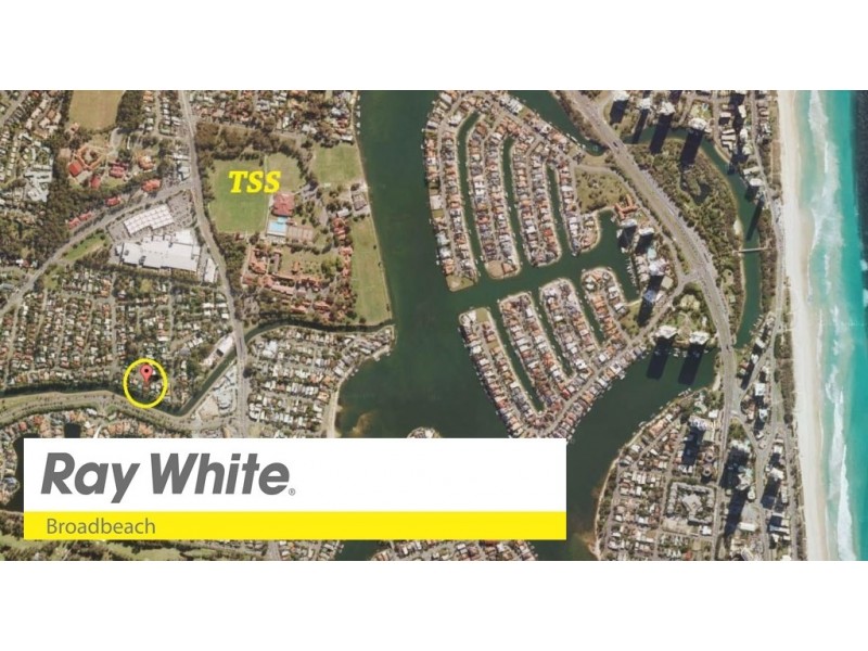 8 Wistaria Ave, Southport QLD 4215