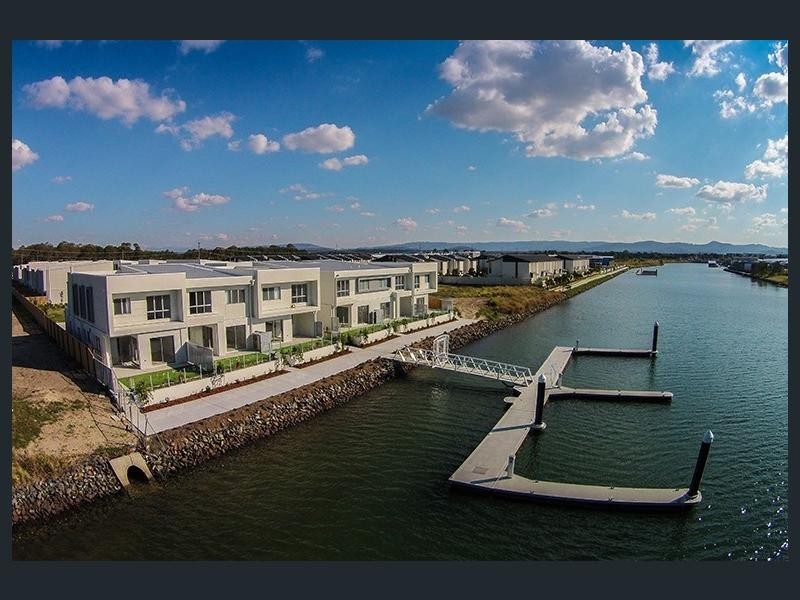 15/156 Marina Quay, Hope Island QLD 4212
