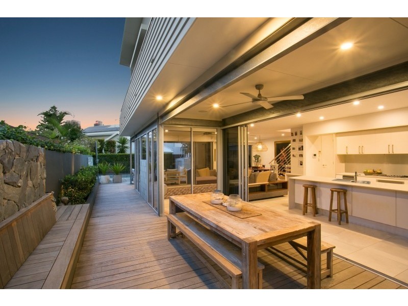 50 Brindisi Avenue, Isle Of Capri QLD 4217