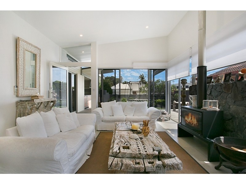 50 Brindisi Avenue, Isle Of Capri QLD 4217