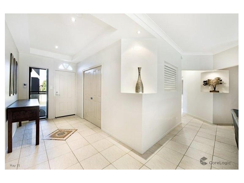 15 Winton Terrace, Varsity Lakes QLD 4227