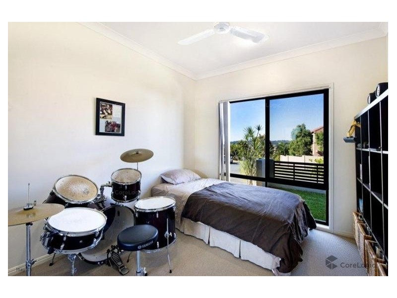 15 Winton Terrace, Varsity Lakes QLD 4227