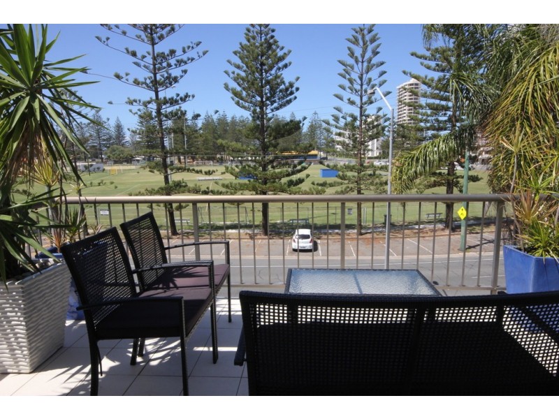 5/152 Surf Parade, Broadbeach QLD 4218