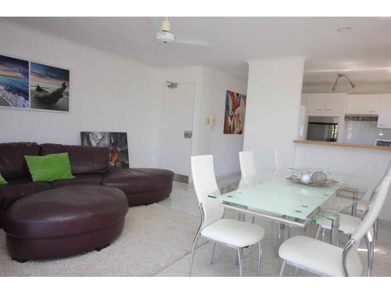 5/152 Surf Parade, Broadbeach QLD 4218