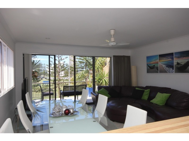 5/152 Surf Parade, Broadbeach QLD 4218