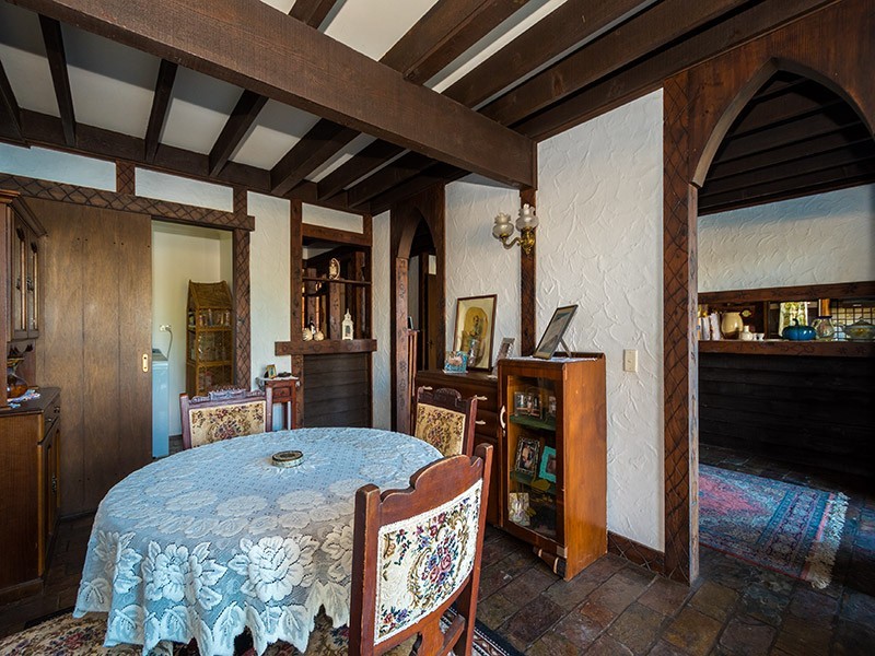 3 Vevey Street, Mermaid Waters QLD 4218