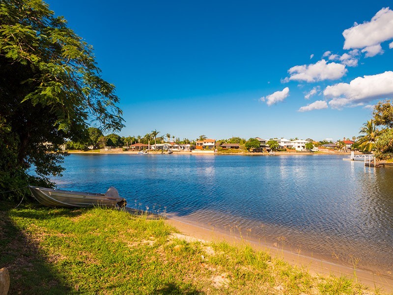 3 Vevey Street, Mermaid Waters QLD 4218