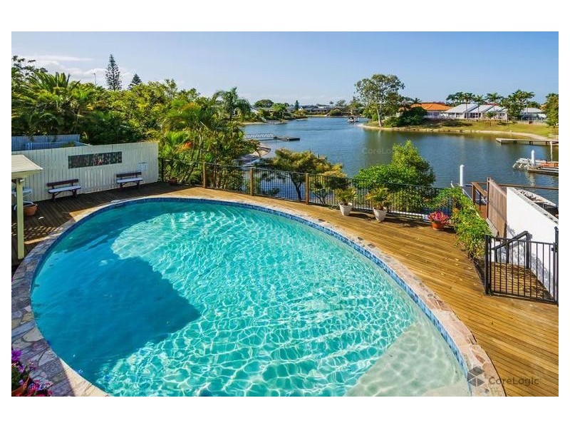 5 Balmoral Avenue, Bundall QLD 4217