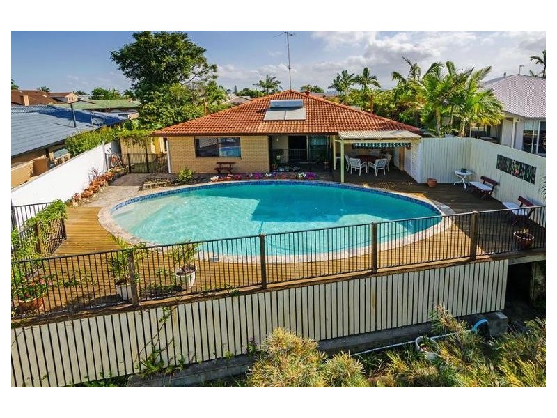 5 Balmoral Avenue, Bundall QLD 4217