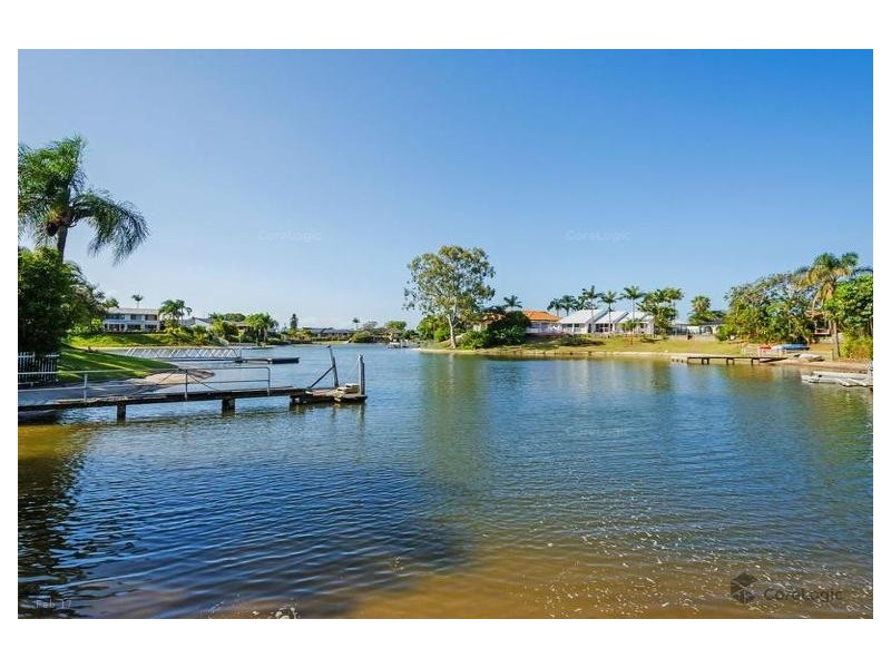 5 Balmoral Avenue, Bundall QLD 4217