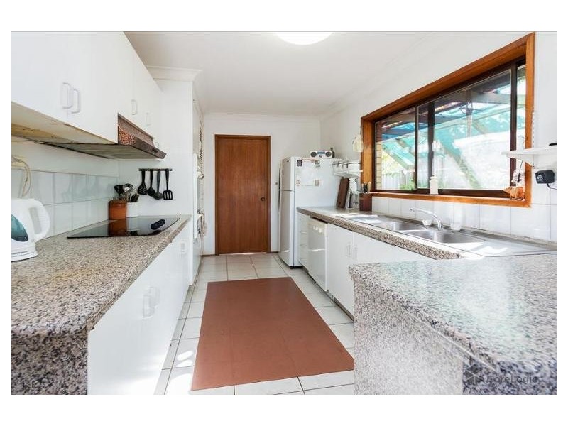 5 Balmoral Avenue, Bundall QLD 4217