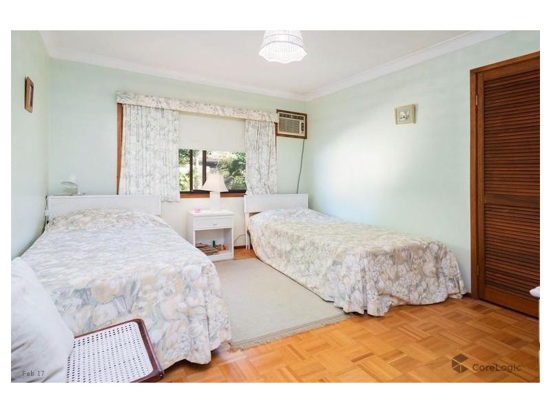 5 Balmoral Avenue, Bundall QLD 4217