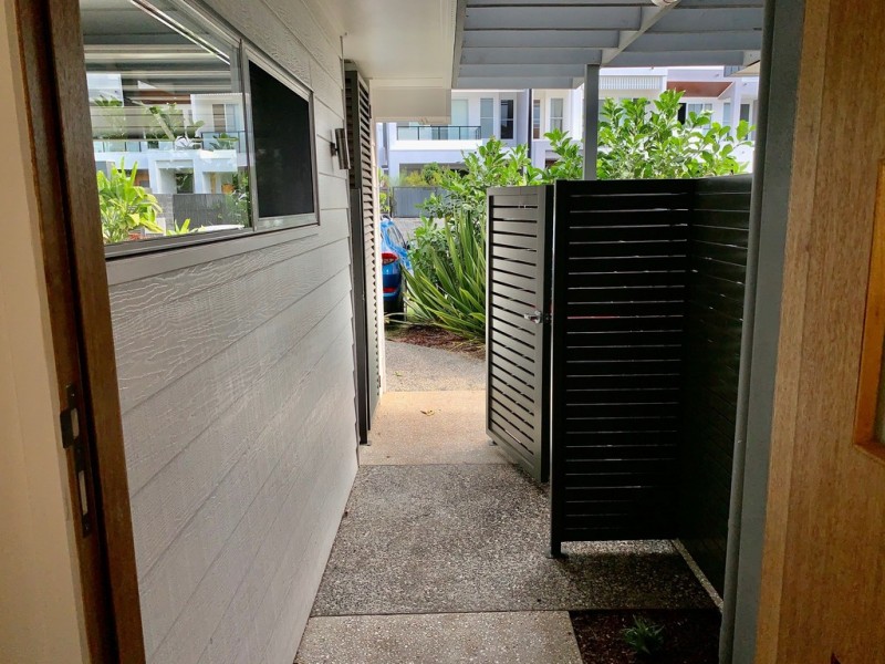 43 Evergreen View, Robina QLD 4226