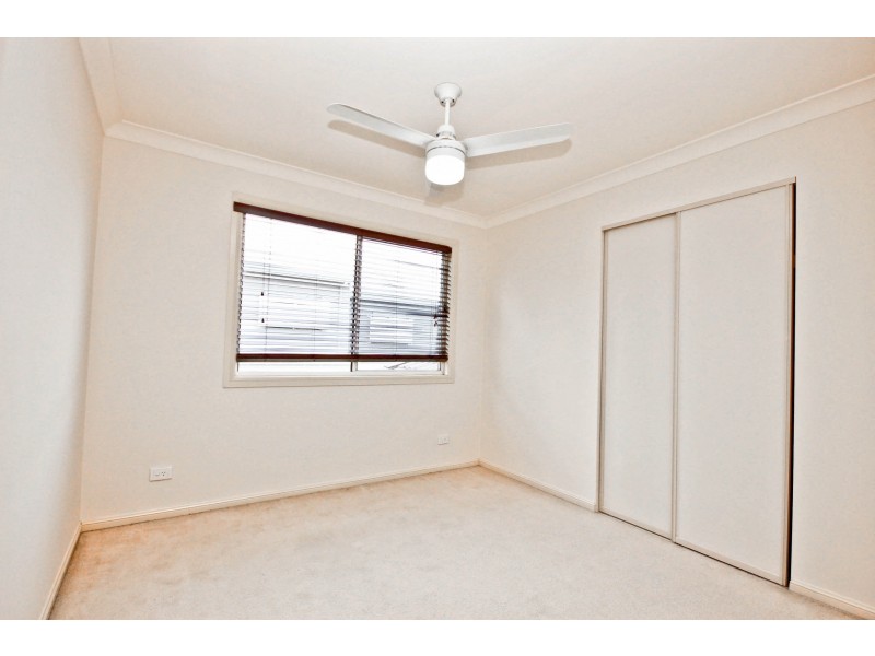 1/117 Eugaree Street, Southport QLD 4215