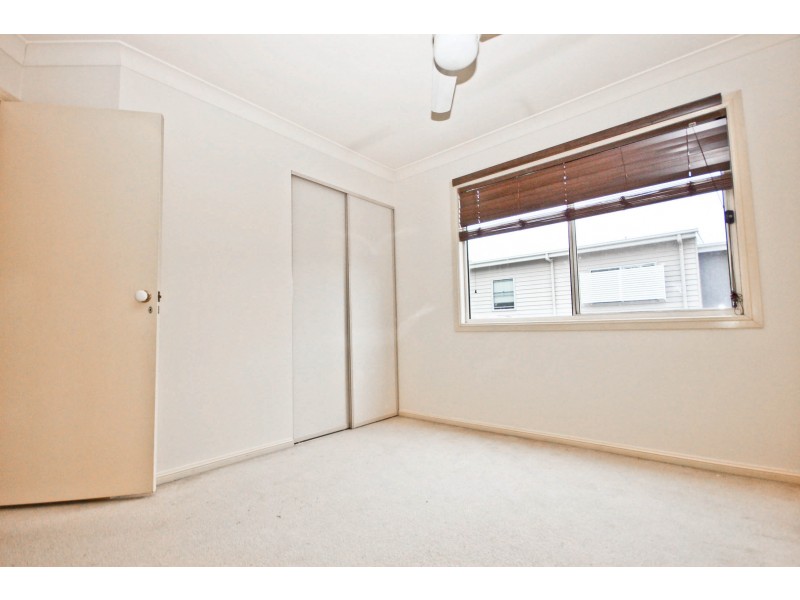 1/117 Eugaree Street, Southport QLD 4215