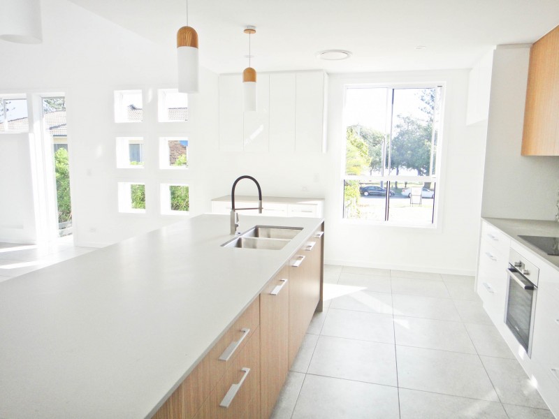 28 Blondell Avenue, Surfers Paradise QLD 4217