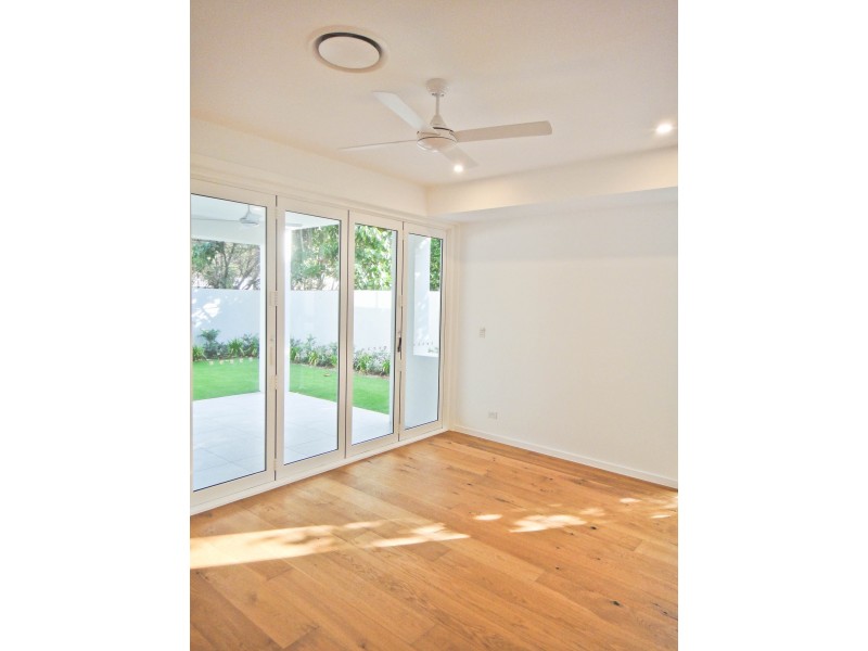 28 Blondell Avenue, Surfers Paradise QLD 4217