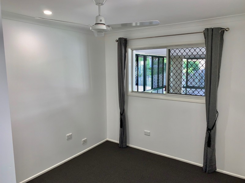 18 Lee Road, Runaway Bay QLD 4216