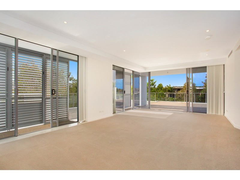 121/135 Lakelands Drive, Merrimac QLD 4226