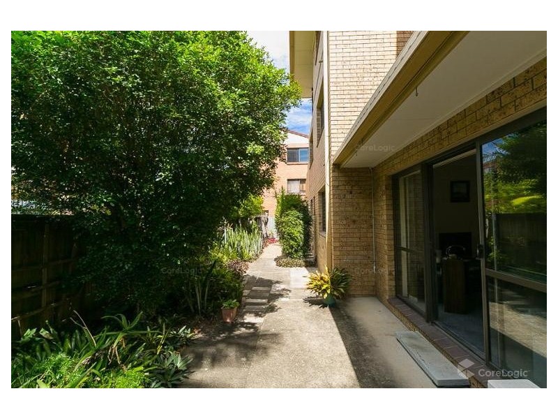 2/53 Bayview St, Runaway Bay QLD 4216