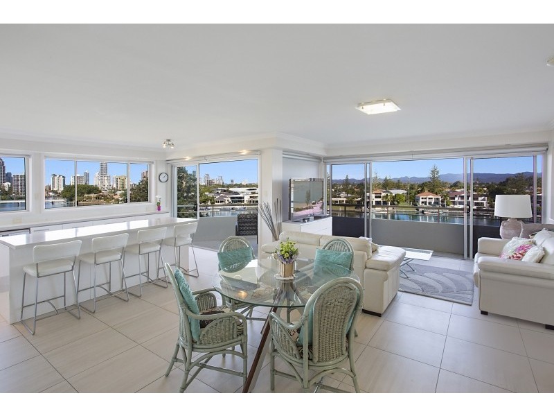 23 ‘Point Bennelong’ 1 Peninsular Drive, Surfers Paradise QLD 4217