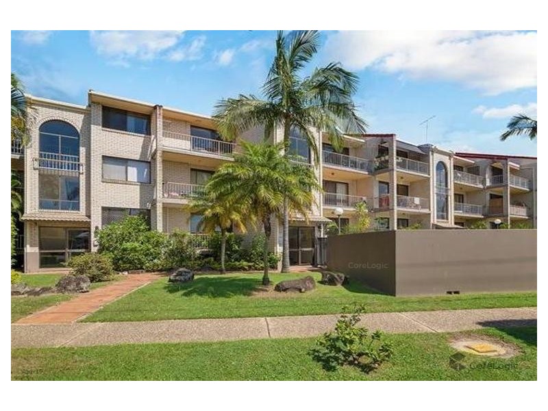 17/112 Stanhill Drive, Chevron Island QLD 4217
