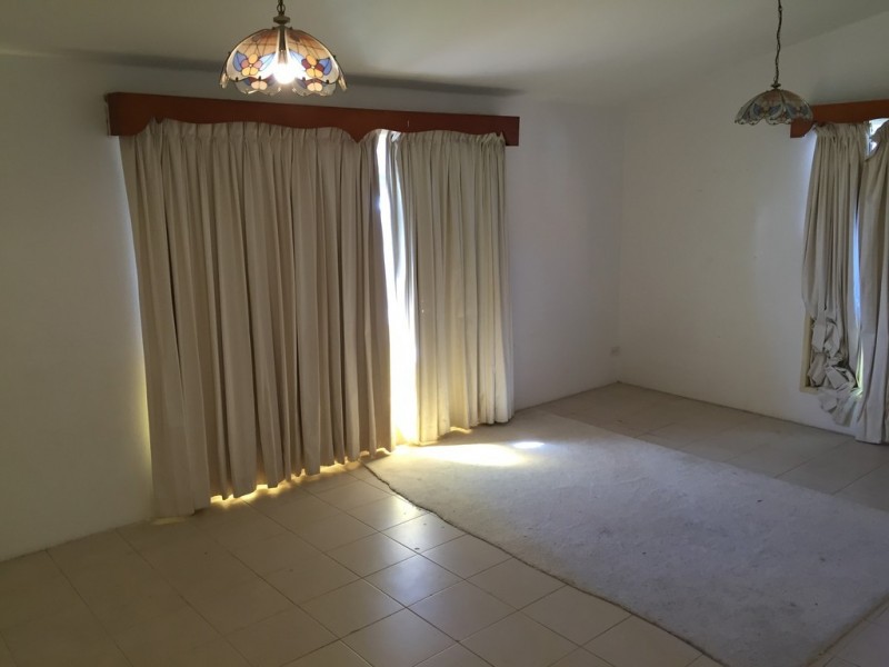 167 Benowa Road, Ashmore QLD 4214