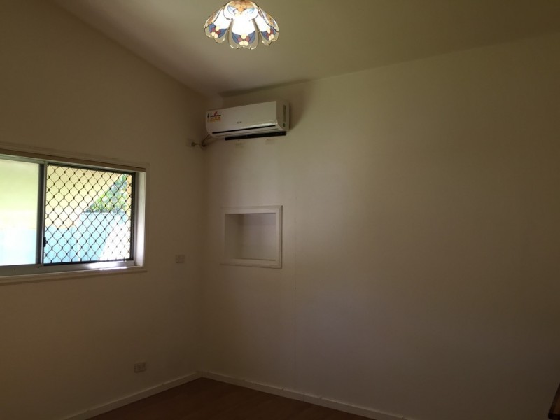 167 Benowa Road, Ashmore QLD 4214