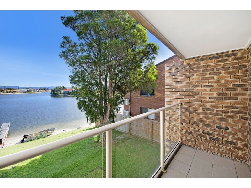 6/27 Duet Drive, Mermaid Waters QLD 4218