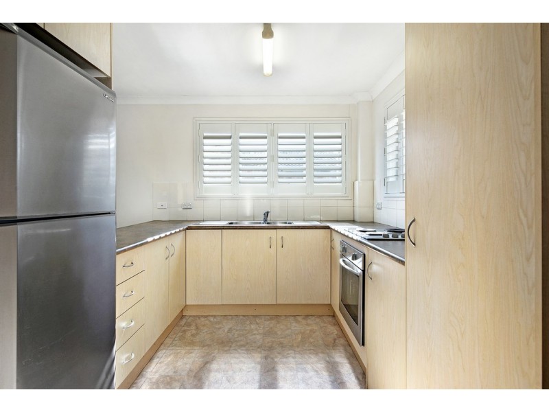 6/27 Duet Drive, Mermaid Waters QLD 4218