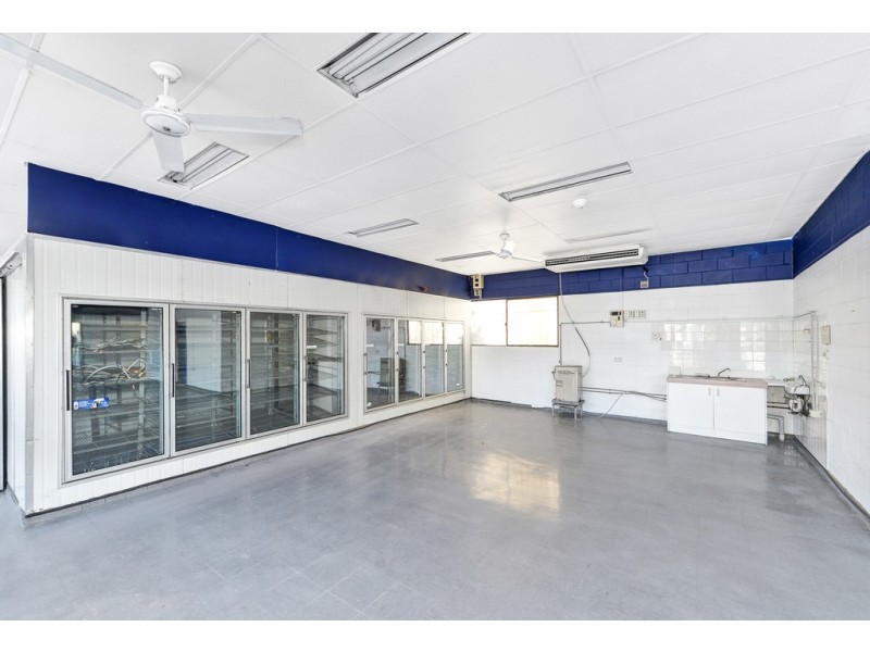 177 Government Road, Labrador QLD 4215