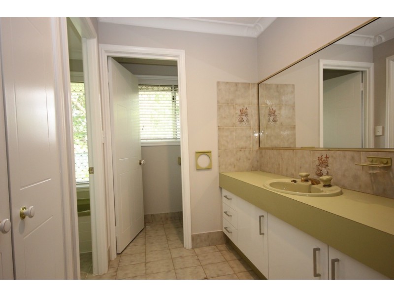 34 Claremont Drive, Robina QLD 4226